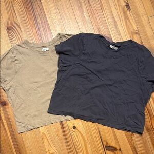 Casual Black and Tan T-Shirts